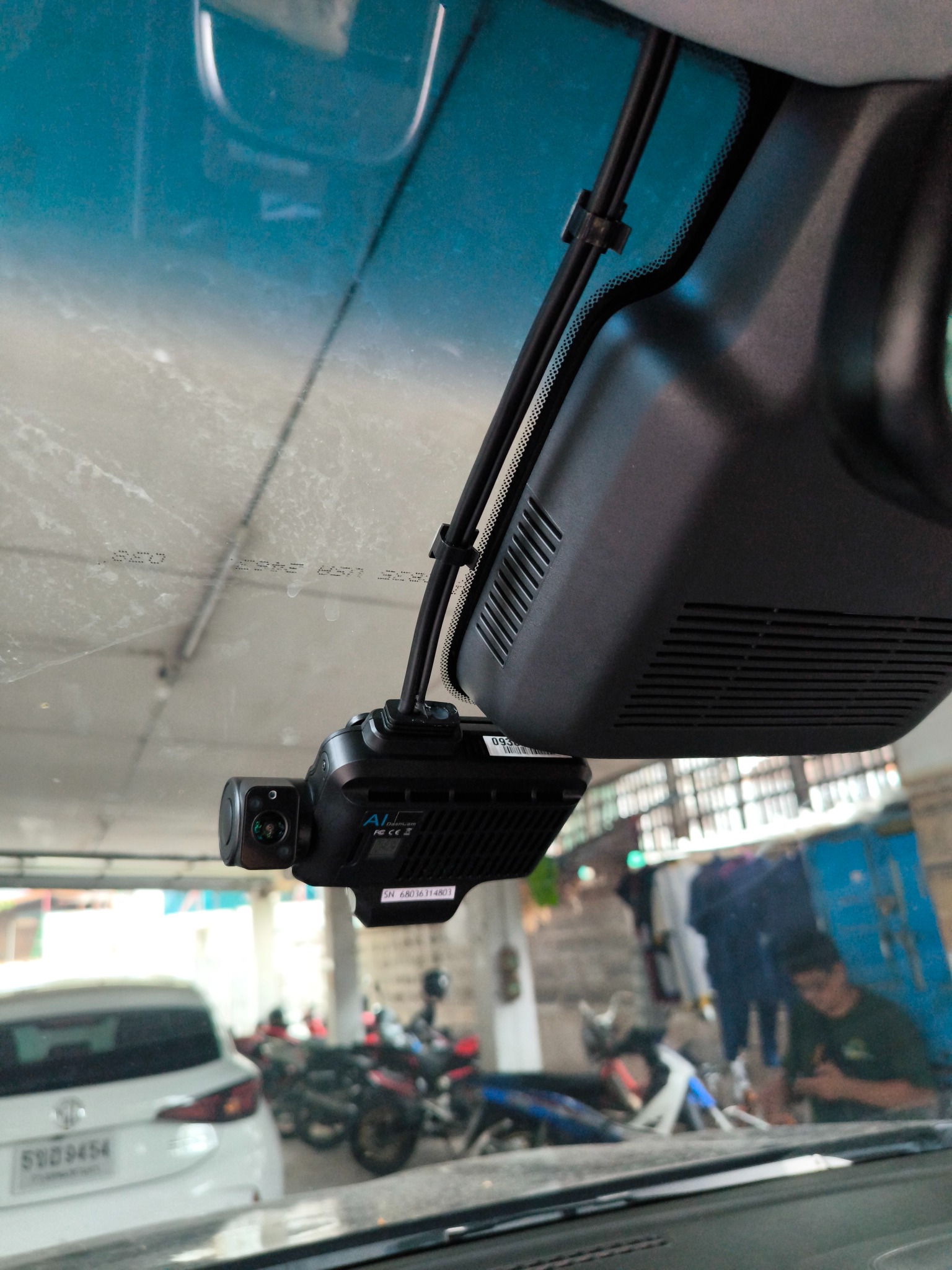 ติดตั้งกล้อง AI DashCam ภายในรถ