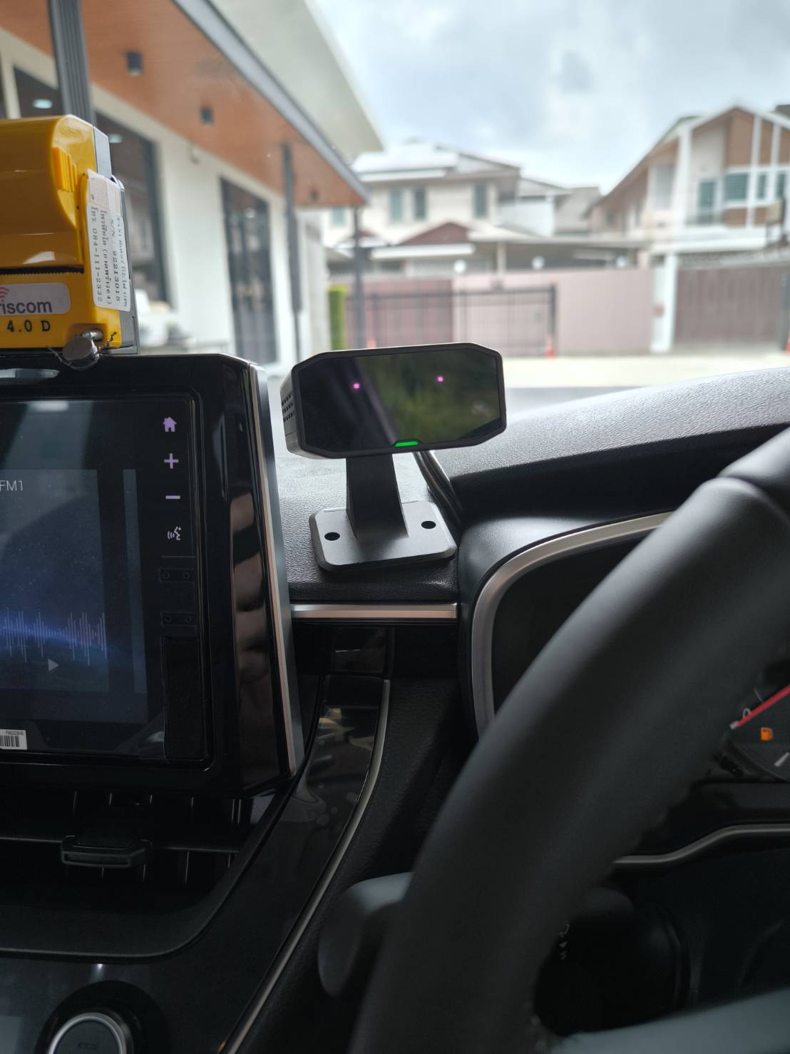 ภาพใกล้กล้อง AI Driver-Aware
